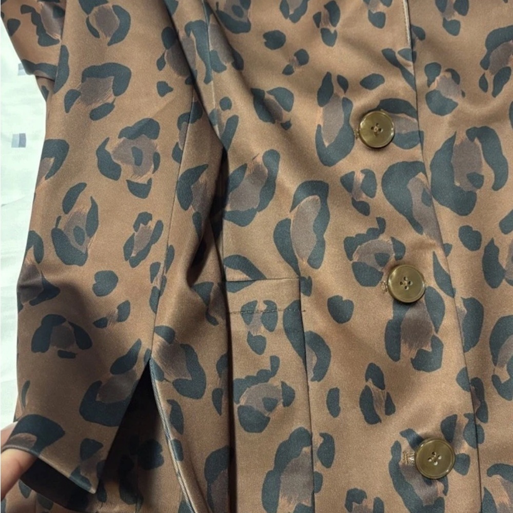 Isaac Mizrahi Brown Animal Print Blazer - Picture 5 of 8